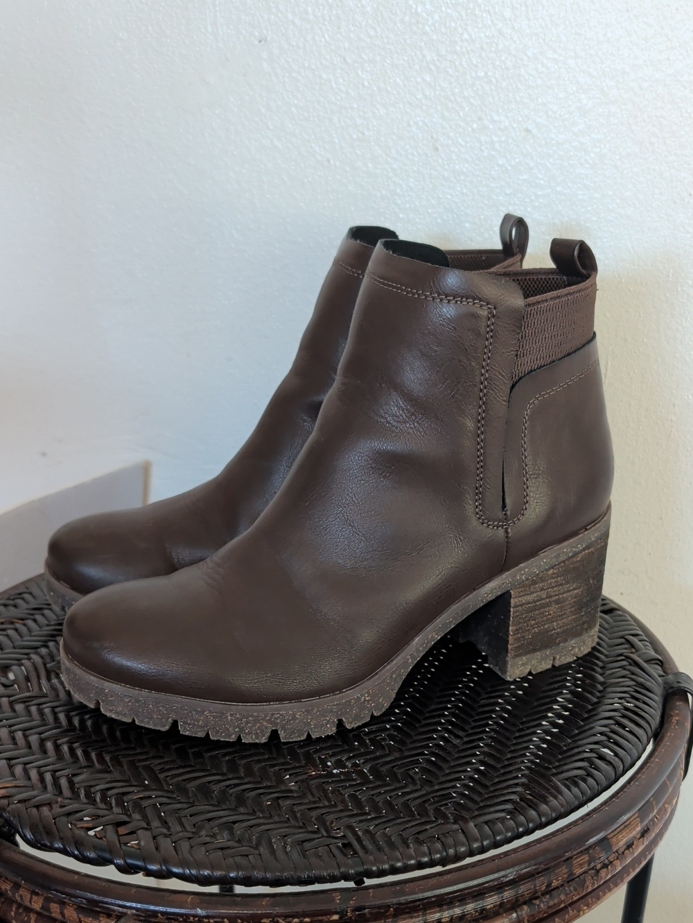 Korks Elsie Ankle Chunky Heel Booties Brown Women Size 9